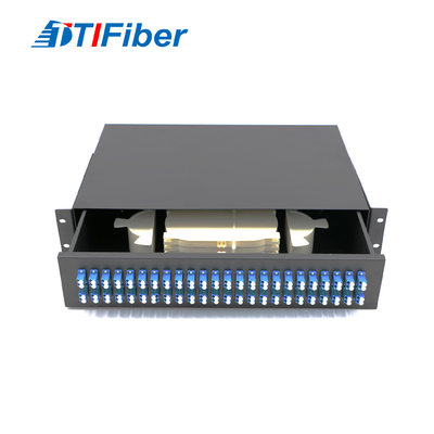 Corazones de la caja 48 de la terminación del panel de remiendo de la fibra óptica del soporte de estante FTTH