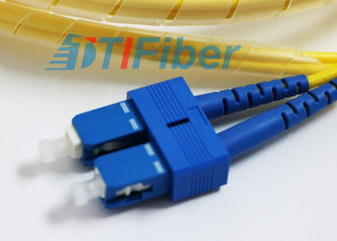 LC a las ventajas fibroópticas del remiendo del solo modo del cordón de remiendo de la fibra óptica del SC para la red de FTTH