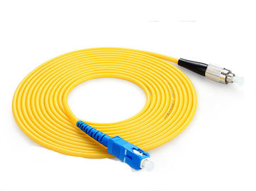 G657A1/A2 amarillean el material del ABS de los cables del solo modo del cordón de remiendo de la fibra óptica