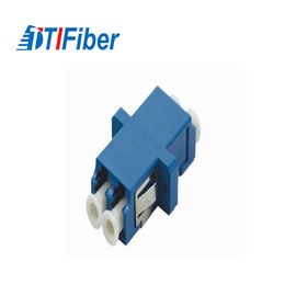 Adaptador plástico LC/UPC unimodal de la fibra óptica a la pérdida de inserción baja a dos caras de LC/UPC