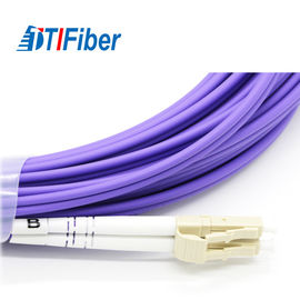El cordón de remiendo con varios modos de funcionamiento de la fibra óptica 10GB LC al duplex OM4 50/125 del LC resuelve ROHS