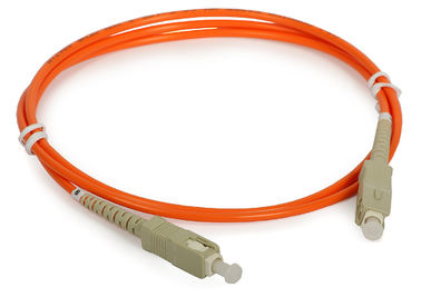 Prueba anaranjada del cordón de remiendo de la fibra óptica de la aguamarina del SC UPC, cordón de remiendo del LAN