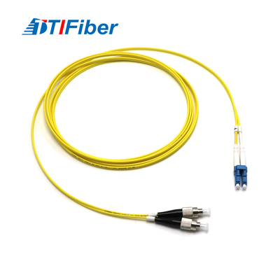 Cordón de remiendo de la fibra óptica FC/UPC - puente a una cara unimodal de la fibra óptica de LC/UPC SM
