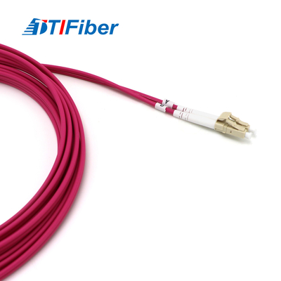 Cable óptico del cordón de remiendo de la fibra del duplex OM4 de FTTH con varios modos de funcionamiento