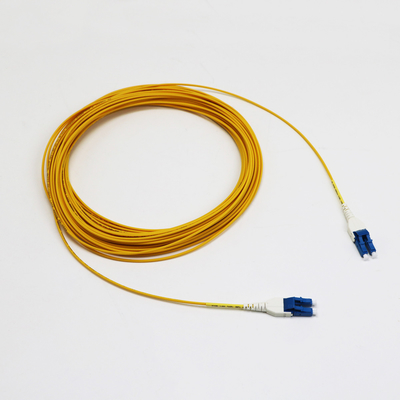 Uniboot LC Fiber Jumper 1M LC UPC a LC UPC Modo único G657.A1 BendInsensible 2mm LSZH Baja pérdida 0,15dB Cordón de parche de fibra