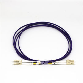 Cordón de remiendo a dos caras con varios modos de funcionamiento de la fibra óptica del OEM OM4 con el conector del LC/del UPC