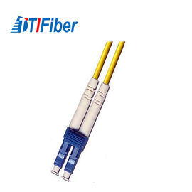Coleta óptica 9/125 de la fibra del SM LC, línea de la fibra óptica de 0.9m m OFNP con vestido