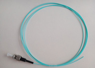 La coleta de la fibra óptica del LC Mulitimode con el cable anaranjado/la aguamarina telegrafía