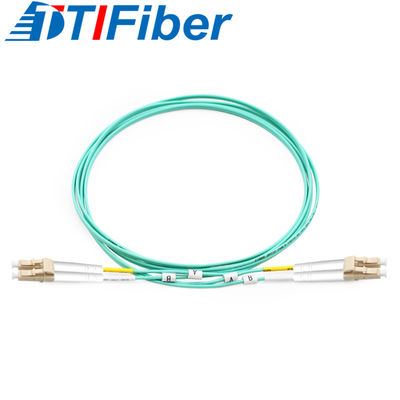 OM3 tipo cable del remiendo de la fibra del duplex 2.0m m del cordón de remiendo de la fibra óptica